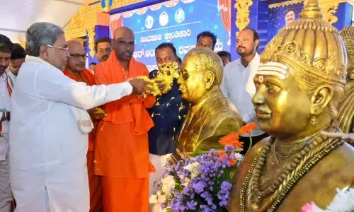 ಭುಗತಗಳ್ಳಿಯಲ್ಲಿ ಡಾ.ಬಿ.ಆರ್.ಅಂಬೇಡ್ಕರ್ ಪ್ರತಿಮೆ ಅನಾವರಣಗೊಳಿಸಿದ ಸಿಎಂ ಸಿದ್ದರಾಮಯ್ಯ