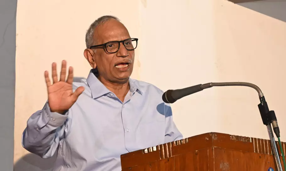 ಸಾಮಾಜಿಕ ಪಿಡುಗುಗಳಿಗೆ ಮೌನ ಸಂವಿಧಾನಕ್ಕೆ ಎಸಗುವ ಅಪಚಾರ : ನ್ಯಾ.ಗೋವಿಂದ ಮಾಥುರ್ ಸಾಮಾಜಿಕ ಪಿಡುಗುಗಳಿಗೆ ಮೌನ ಸಂವಿಧಾನಕ್ಕೆ ಎಸಗುವ ಅಪಚಾರ : ನ್ಯಾ.ಗೋವಿಂದ ಮಾಥುರ್