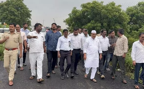 ಆಳಂದ| ಧಾರಾಕಾರ ಮಳೆಯಿಂದ ಬೆಳೆ, ಸೇತುವೆ ಹಾನಿ : ಪರಿಹಾರಕ್ಕೆ ಅಧಿಕಾರಿಗಳಿಗೆ ಶಾಸಕ ಬಿ.ಆರ್ ಪಾಟೀಲ್ ಸೂಚನೆ ಆಳಂದ| ಧಾರಾಕಾರ ಮಳೆಯಿಂದ ಬೆಳೆ, ಸೇತುವೆ ಹಾನಿ : ಪರಿಹಾರಕ್ಕೆ ಅಧಿಕಾರಿಗಳಿಗೆ ಶಾಸಕ ಬಿ.ಆರ್ ಪಾಟೀಲ್ ಸೂಚನೆ