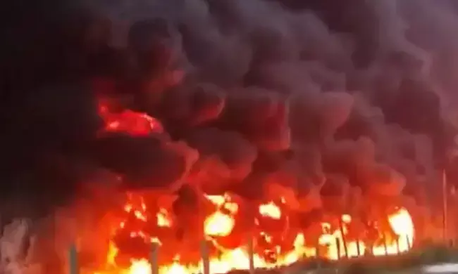 ಗುಜರಾತ್ | ಮೆಹ್ಸಾನಾದ ರಸಗೊಬ್ಬರ ಕಾರ್ಖಾನೆಯಲ್ಲಿ ಅಗ್ನಿದುರಂತ; ಇಬ್ಬರು ಕಾರ್ಮಿಕರ ಸಜೀವ ದಹನ