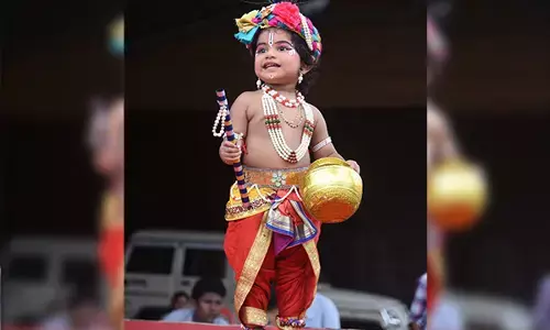 PHOTOS| ಮಂಗಳೂರು: ʼಶ್ರೀ ಕೃಷ್ಣವೇಷ ಸ್ಪರ್ಧೆʼಯಲ್ಲಿ ರಿತನ್ಯಾ ಕೊಟ್ಟಾರಿ