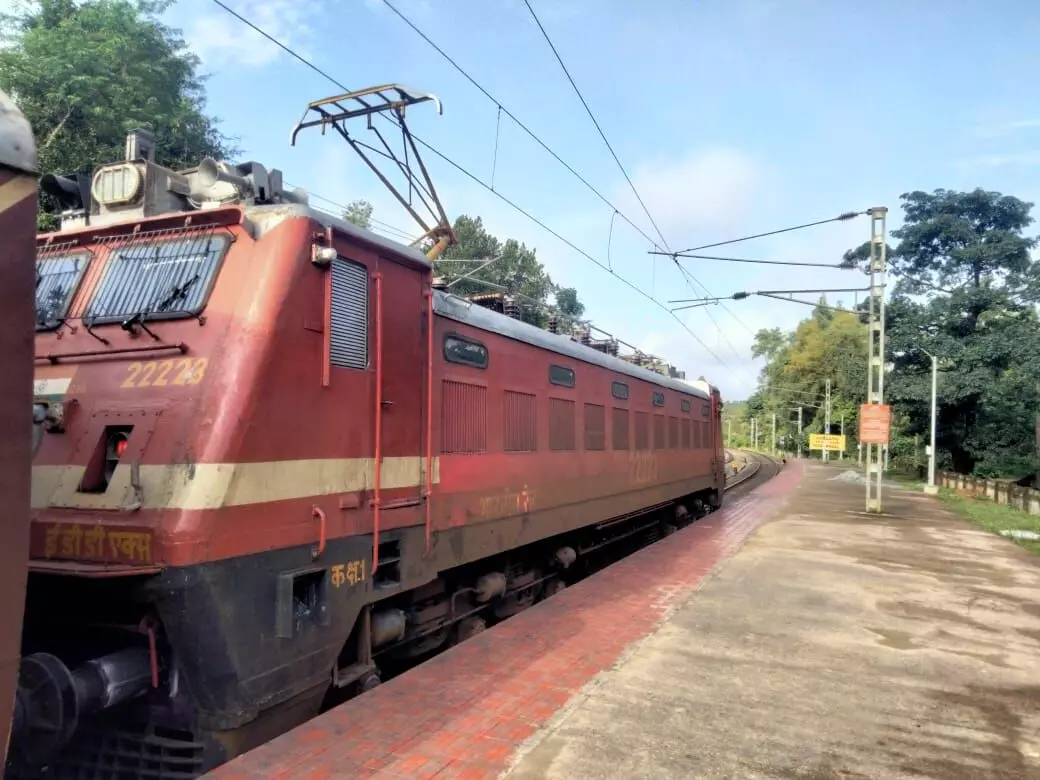 ಮಂಗಳೂರು ಸೆಂಟ್ರಲ್ - ಸುಬ್ರಹ್ಮಣ್ಯ ನಡುವೆ ವಿದ್ಯುತ್ ಚಾಲಿತ ಪ್ಯಾಸೆಂಜರ್ ರೈಲು ಆರಂಭ ಮಂಗಳೂರು ಸೆಂಟ್ರಲ್ - ಸುಬ್ರಹ್ಮಣ್ಯ ನಡುವೆ ವಿದ್ಯುತ್ ಚಾಲಿತ ಪ್ಯಾಸೆಂಜರ್ ರೈಲು ಆರಂಭ