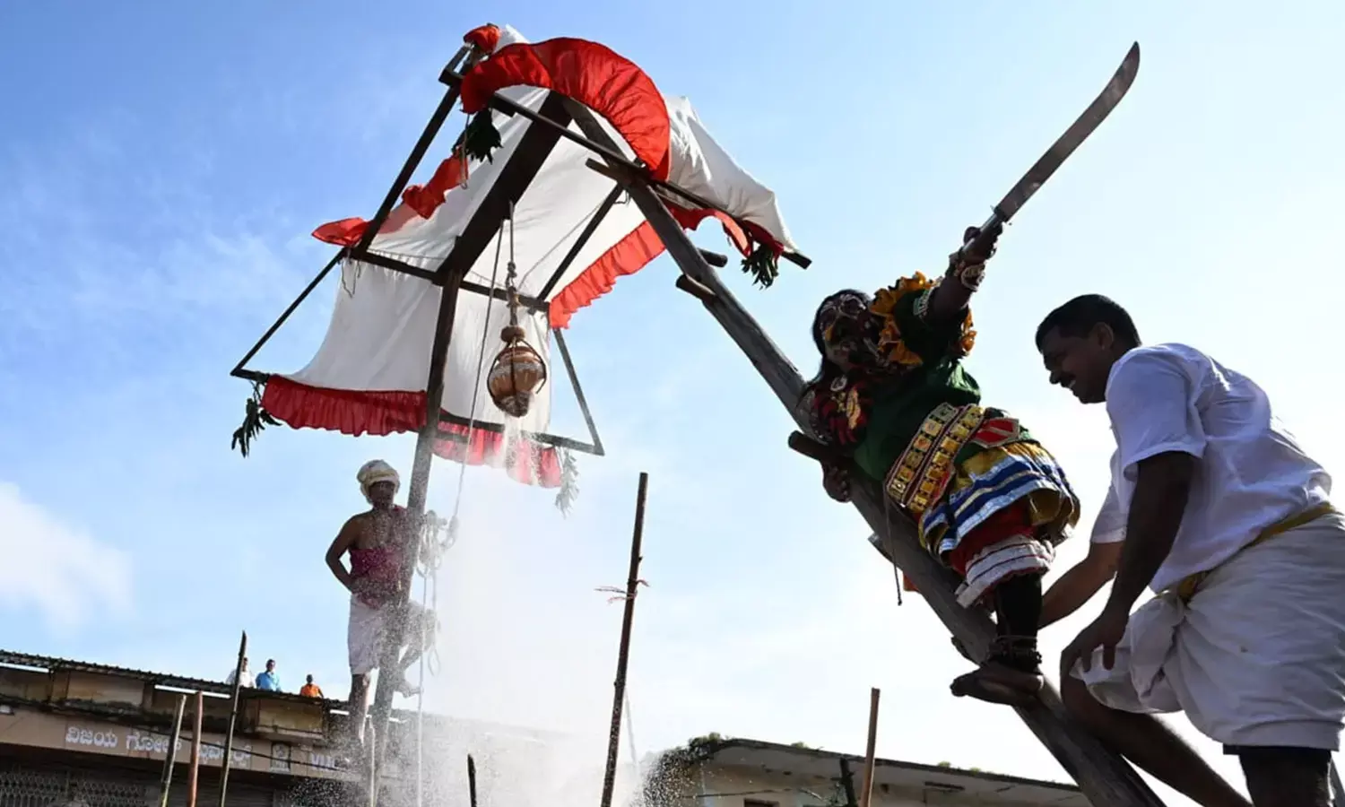 ದ.ಕ. ಜಿಲ್ಲಾದ್ಯಂತ ಮೊಸರುಕುಡಿಕೆ ಸಂಭ್ರಮ