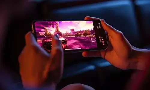 ಆನ್‌ ಲೈನ್ ಗೇಮ್‌ ನಲ್ಲಿ ತಂದೆಯ ಖಾತೆಯಲ್ಲಿದ್ದ 14 ಲಕ್ಷ ಕಳೆದುಕೊಂಡ ಬಾಲಕ ಆತ್ಮಹತ್ಯೆ!