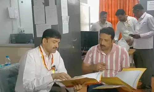 ಕೊಪ್ಪಳದ ನಗರಸಭೆಯ ಅಧಿಕಾರಿ, ಗುತ್ತಿಗೆದಾರರ ಮನೆ, ಕಚೇರಿಗಳ ಮೇಲೆ ಲೋಕಾಯುಕ್ತ ದಾಳಿ