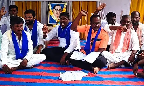 ಸಿರವಾರ | ಹೆದ್ದಾರಿ ಕಾಮಗಾರಿಗೆ ಹೆಚ್ಚುವರಿಯಾಗಿ ನೀಡಿದ ಭೂಮಿ ರದ್ದುಪಡಿಸಲು ಆಗ್ರಹಿಸಿ ಪ್ರತಿಭಟನೆ