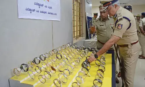 ಬೆಂಗಳೂರು | ಪ್ರತಿಷ್ಠಿತ ವಾಚ್ ಕಂಪೆನಿಯಲ್ಲಿ ಕಳುವಾಗಿದ್ದ 70 ಕೈಗಡಿಯಾರಗಳ ಜಪ್ತಿ; ಮಾಜಿ ಉದ್ಯೋಗಿ ಸೆರೆ