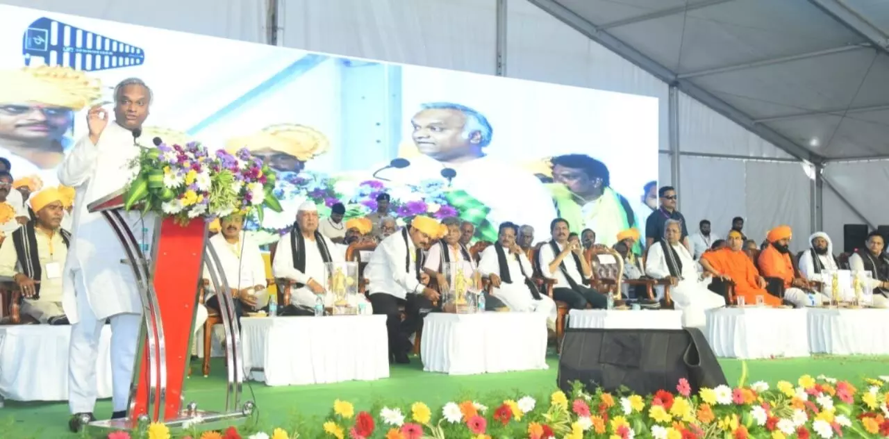 ದೇಶದಲ್ಲಿ ಮನುಸ್ಮೃತಿ ಜಾರಿಗೆ ಪ್ರಯತ್ನ ನಡೆಯುತ್ತಿದೆ : ಸಚಿವ ಪ್ರಿಯಾಂಕ್ ಖರ್ಗೆ