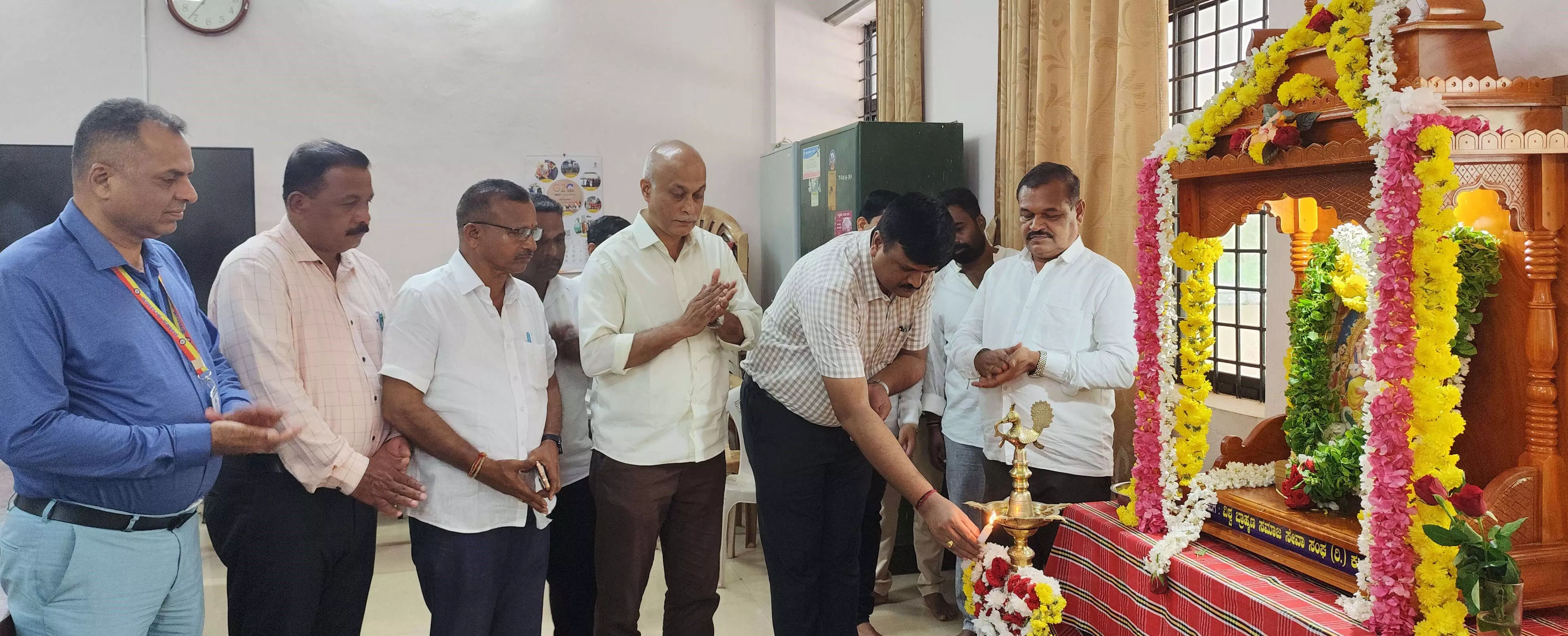 ವಿಶ್ವಕರ್ಮ ನಿಗಮದ ಅನುದಾನ 100 ಕೋಟಿ ರೂ.ಗೆ ಹೆಚ್ಚಿಸಿ: ಶ್ರೀಧರ ಆಚಾರ್ಯ ವಿಶ್ವಕರ್ಮ ನಿಗಮದ ಅನುದಾನ 100 ಕೋಟಿ ರೂ.ಗೆ ಹೆಚ್ಚಿಸಿ: ಶ್ರೀಧರ ಆಚಾರ್ಯ