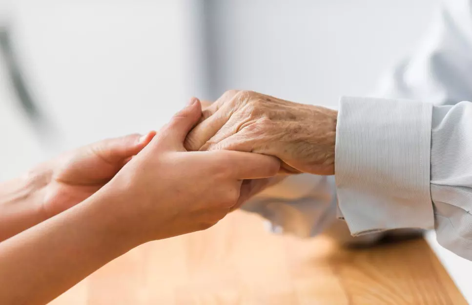 ಹಿರಿಯ ನಾಗರಿಕರಿಗೆ 5 ಲಕ್ಷ ರೂ.ಗಳವರೆಗೆ ಉಚಿತ ಚಿಕಿತ್ಸೆ ಒದಗಿಸಲು ‘ವಯೋ ವಂದನಾ ಯೋಜನೆ’ ಜಾರಿ