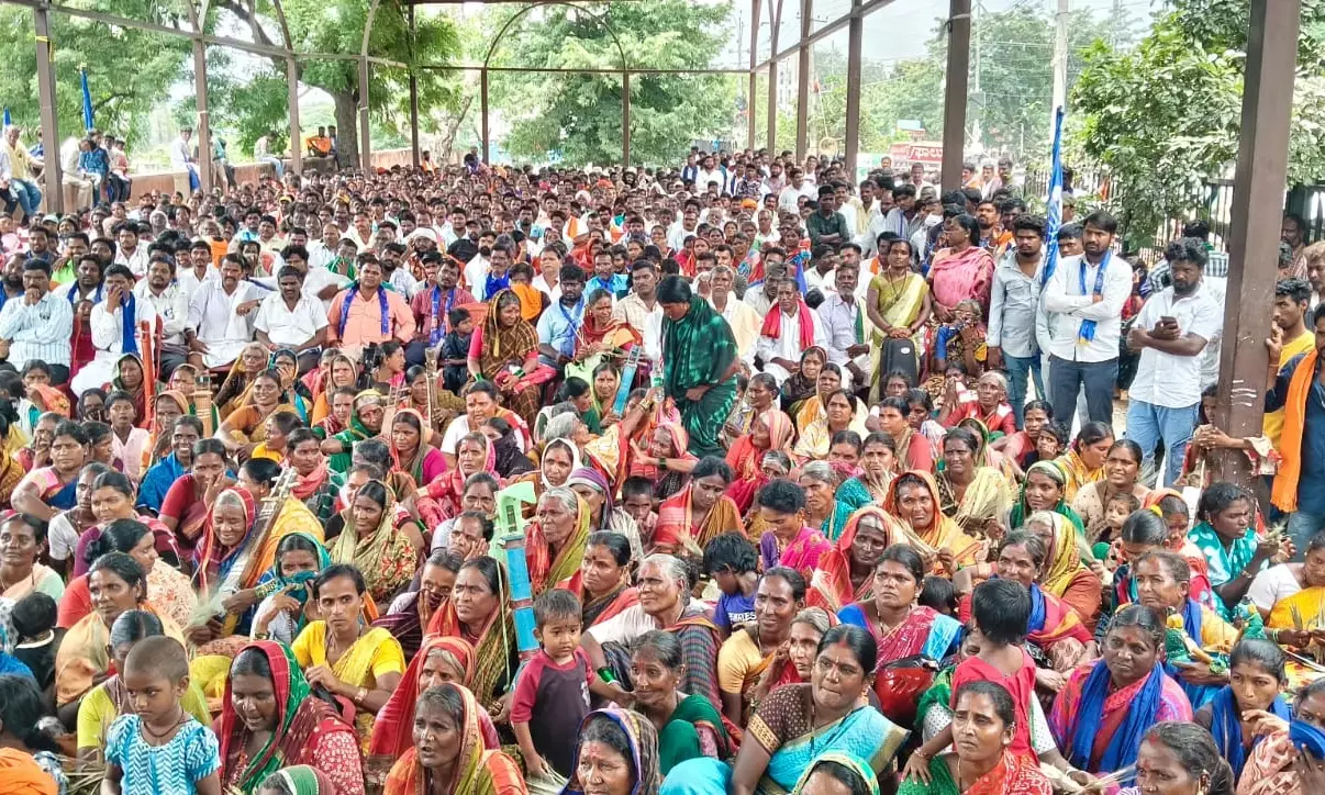 ರಾಯಚೂರು | ಅಲೆಮಾರಿ ಸಮುದಾಯಕ್ಕೆ ಶೇ.1ರಷ್ಟು ಮೀಸಲಾತಿ ನೀಡಲು ಒತ್ತಾಯಿಸಿ ಬೃಹತ್ ಪ್ರತಿಭಟನೆ