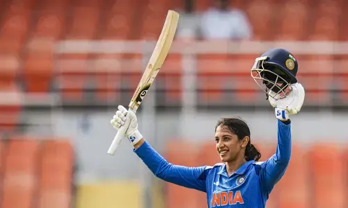 ಆಸ್ಟ್ರೇಲಿಯ ವಿರುದ್ಧ 2ನೇ ಏಕದಿನ ಪಂದ್ಯ : ವೇಗವಾಗಿ ಶತಕ ಗಳಿಸಿದ ಭಾರತದ ಎರಡನೇ ಬ್ಯಾಟರ್ ಎನಿಸಿಕೊಂಡ ಸ್ಮತಿ ಮಂಧಾನ