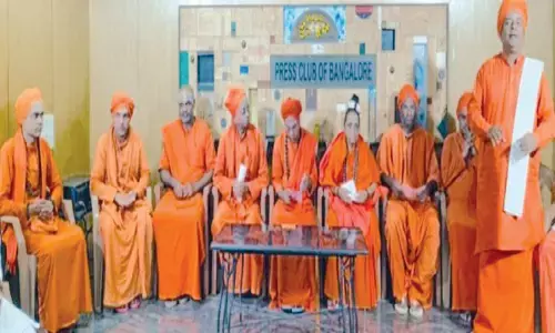 ಧರ್ಮದ ಕಾಲಂನಲ್ಲಿ ಲಿಂಗಾಯತರೆಂದು ಬರೆಸಿ : ಲಿಂಗಾಯತ ಮಠಾಧೀಶರ ಒಕ್ಕೂಟ ಮನವಿ