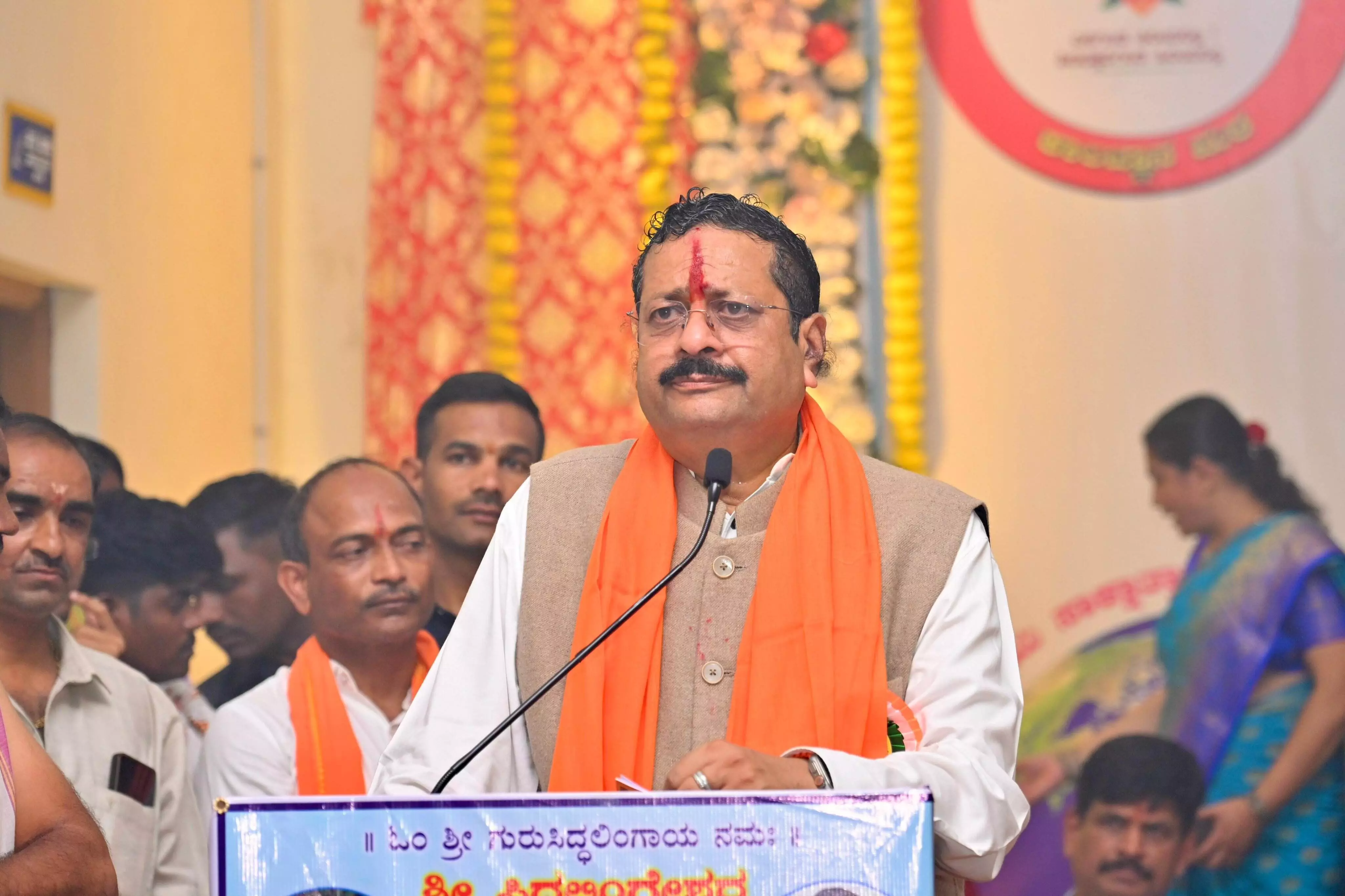 ಚಾಮುಂಡೇಶ್ವರಿಗೆ ದಲಿತ ಮಹಿಳೆ ಯಾಕೆ ಪುಷ್ಪಾರ್ಚನೆ ಮಾಡಬಾರದು?