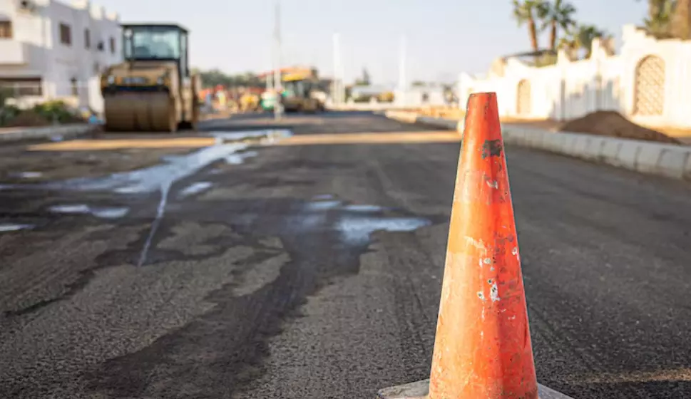 ಬೆಂಗಳೂರು | ಐದು ನಗರ ಪಾಲಿಕೆಗಳಲ್ಲಿ ತ್ವರಿತಗತಿಯಲ್ಲಿ ರಸ್ತೆ ಗುಂಡಿಗಳನ್ನು ಮುಚ್ಚಲು ಸೂಚನೆ ಬೆಂಗಳೂರು | ಐದು ನಗರ ಪಾಲಿಕೆಗಳಲ್ಲಿ ತ್ವರಿತಗತಿಯಲ್ಲಿ ರಸ್ತೆ ಗುಂಡಿಗಳನ್ನು ಮುಚ್ಚಲು ಸೂಚನೆ