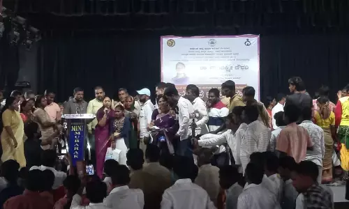 ರಾಯಚೂರು | ಸಿಂಧನೂರಿಗೆ ಜ್ಯ ಮಹಿಳಾ ಆಯೋಗದ ಅಧ್ಯಕ್ಷೆ ಡಾ.ನಾಗಲಕ್ಷ್ಮಿ ಚೌಧರಿ ಭೇಟಿ