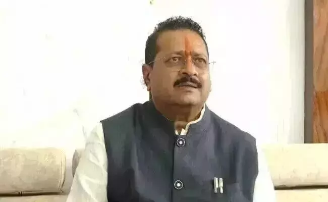 ಹಿಂದೂ ಬೇಡ ಎನ್ನುವ ಸ್ವಾಮೀಜಿಗಳು ಕೇಸರಿ ಬಟ್ಟೆ ತ್ಯಾಗ ಮಾಡಲಿ : ಯತ್ನಾಳ್