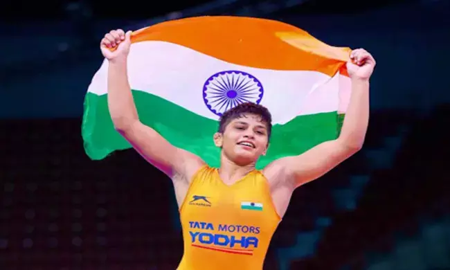 ವಿಶ್ವ ಕುಸ್ತಿ ಚಾಂಪಿಯನ್‌ಶಿಪ್ : 2ನೇ ಬಾರಿ ಪದಕ ಜಯಿಸಿ ಇತಿಹಾಸ ನಿರ್ಮಿಸಿದ ಅಂತಿಮ್ ಪಂಘಾಲ್