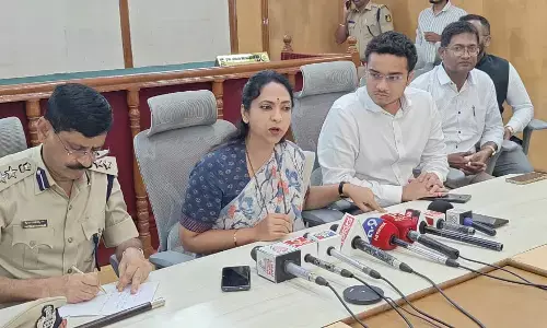 ರಾಯಚೂರು | ಮಹಿಳೆಯರ ದೂರು ಅರ್ಜಿಗಳಿಗೆ ಸ್ಪಂದಿಸಿ 15 ದಿನಗಳಲ್ಲಿ ವರದಿ ಸಲ್ಲಿಸಲು ಅಧಿಕಾರಿಗಳಿಗೆ ನಾಗಲಕ್ಷ್ಮಿ ಚೌಧರಿ ಸೂಚನೆ