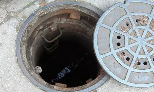 ತಮಿಳುನಾಡು | ಬಾರ್ಜ್‌ನ ಟ್ಯಾಂಕ್ ಸ್ವಚ್ಛಗೊಳಿಸಲು ಇಳಿದ ಮೂವರು ಕಾರ್ಮಿಕರು ಉಸಿರುಗಟ್ಟಿ ಮೃತ್ಯು