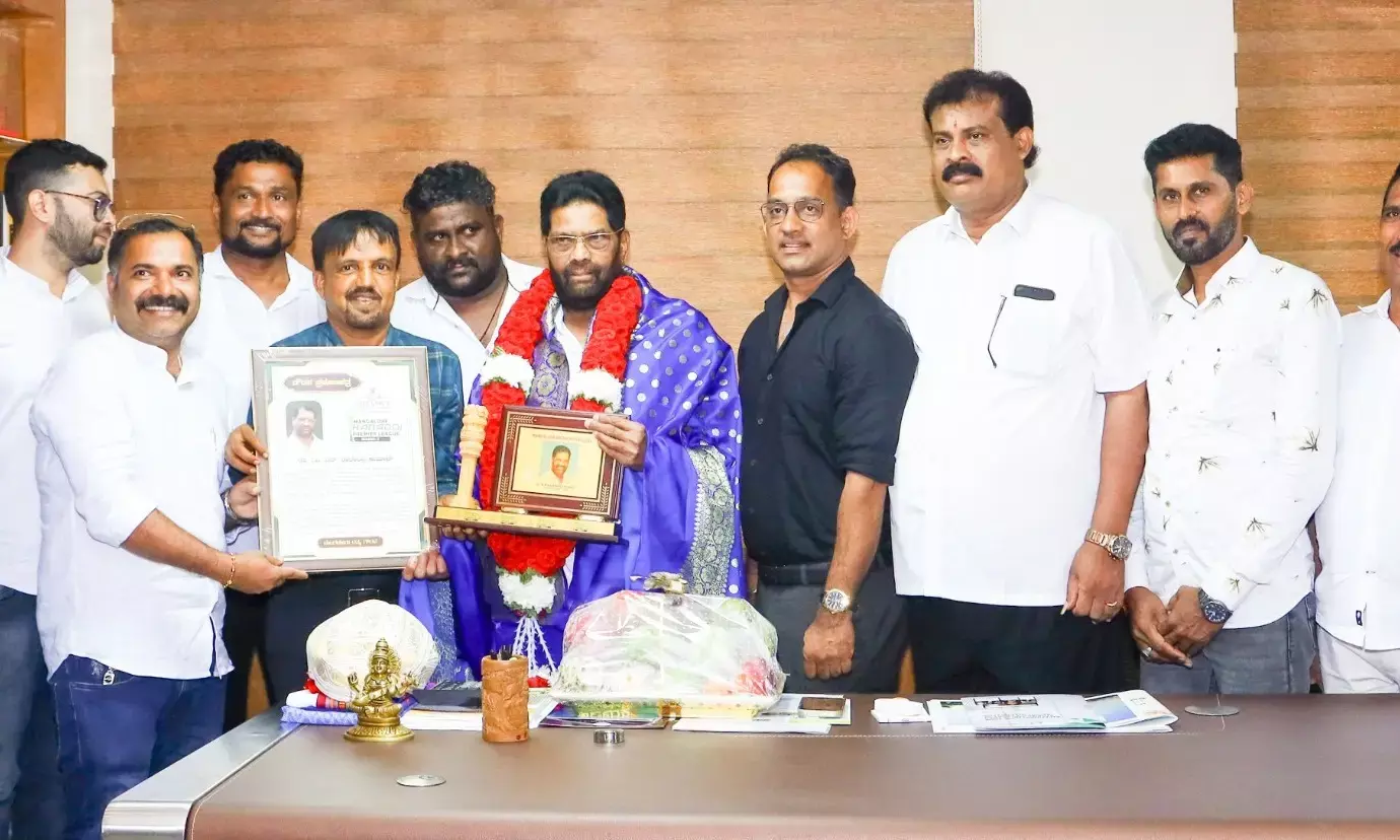 ಡಾ.ಎಂ.ಎನ್.ರಾಜೇಂದ್ರ ಕುಮಾರ್‌ಗೆ  ಮಂಗಳೂರು ರತ್ನ ಪ್ರಶಸ್ತಿ ಪ್ರದಾನ