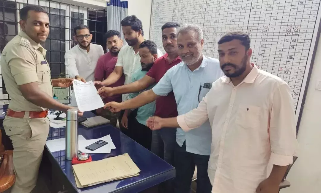 ಪ್ರವಾದಿ ವಿರುದ್ಧ ಫೇಸ್‍ಬುಕ್ ನಲ್ಲಿ ಅವಹೇಳನಕಾರಿ ಕಮೆಂಟ್: ಸನಾತನಿ ಸಿಂಹ, ಚೇತನ್ ಹೊದ್ದೆಟ್ಟಿ ವಿರುದ್ಧ ದೂರು ದಾಖಲು