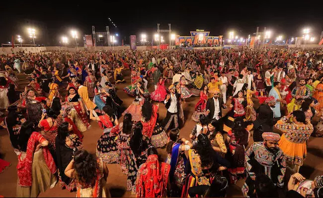 ತಿಲಕ, ರಕ್ಷಾಸೂತ್ರ, ಗೋಮೂತ್ರ; ಗಾರ್ಬಾ ಪ್ರವೇಶಕ್ಕೆ ವಿಎಚ್‍ಪಿ ಮಾನದಂಡ!