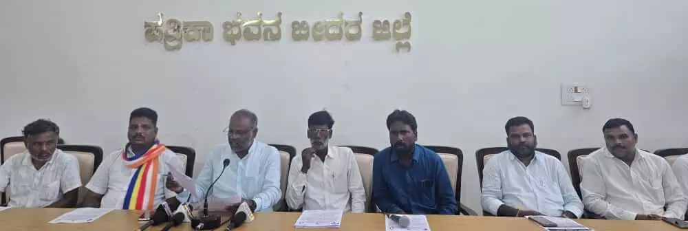 ಬೀದರ್ | ಜಾತಿ ಗಣತಿಯಲ್ಲಿ ಧರ್ಮದ ಕಾಲಂನಲ್ಲಿ ಬೌದ್ಧ ಎಂದು ದಾಖಲಿಸಿ : ರಮೇಶ್ ಡಾಕುಳಗಿ ಬೀದರ್ | ಜಾತಿ ಗಣತಿಯಲ್ಲಿ ಧರ್ಮದ ಕಾಲಂನಲ್ಲಿ ಬೌದ್ಧ ಎಂದು ದಾಖಲಿಸಿ : ರಮೇಶ್ ಡಾಕುಳಗಿ