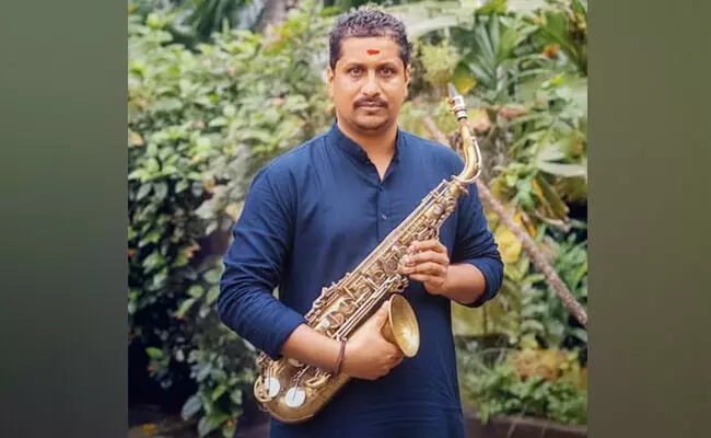 ಮೈಸೂರು ದಸರಾದಲ್ಲಿ ಸಂದೀಪ್ ದೇವಾಡಿಗರಿಂದ ಸ್ಯಾಕ್ಸೋಫೋನ್ ಕಛೇರಿ ಕಾರ್ಯಕ್ರಮ