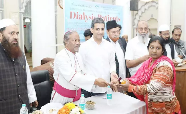 ಮಸೀದಿಗಳನ್ನು ಸಾಮಾಜಿಕ ಸೇವೆಗೂ ಲಭ್ಯವಾಗಿಸಬೇಕು : ಶಾಸಕ ರಿಝ್ವಾನ್ ಅರ್ಶದ್ ಮಸೀದಿಗಳನ್ನು ಸಾಮಾಜಿಕ ಸೇವೆಗೂ ಲಭ್ಯವಾಗಿಸಬೇಕು : ಶಾಸಕ ರಿಝ್ವಾನ್ ಅರ್ಶದ್