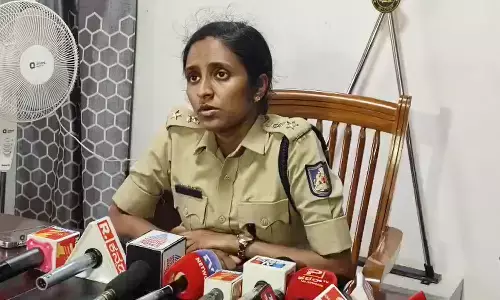 ವಿಗ್ರಹದ ಮೇಲೆ ಚಪ್ಪಲಿ ಇಟ್ಟ ಪ್ರಕರಣ | ಮಹಿಳೆಯ ಪತ್ತೆಗೆ ಎಂಟು ತನಿಖಾ ತಂಡ ರಚನೆ : ಹಾಸನ ಎಸ್ಪಿ ಮೊಹಮ್ಮದ್ ಸುಜಿತಾ