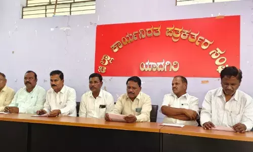 ಯಾದಗಿರಿ | ಸಮೀಕ್ಷೆಯಲ್ಲಿ ಬೌದ್ಧ ಧರ್ಮ, ಹೊಲೆಯ-ಚಲಾವಾದಿ ಎಂದು ದಾಖಲಿಸಿ : ದಲಿತ ಮುಖಂಡರ ಮನವಿ