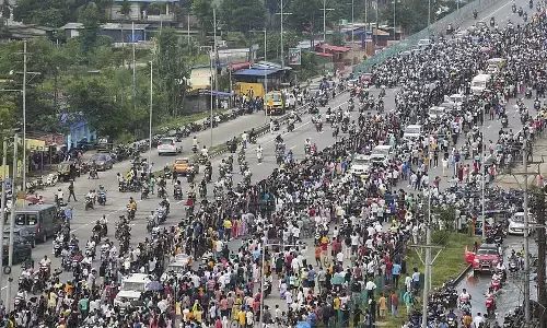 ಗಾಯಕ ಝುಬೀನ್ ಗರ್ಗ್ ಗೆ ಸಾವಿರಾರು ಅಭಿಮಾನಿಗಳಿಂದ ಅಂತಿಮ ವಿದಾಯ