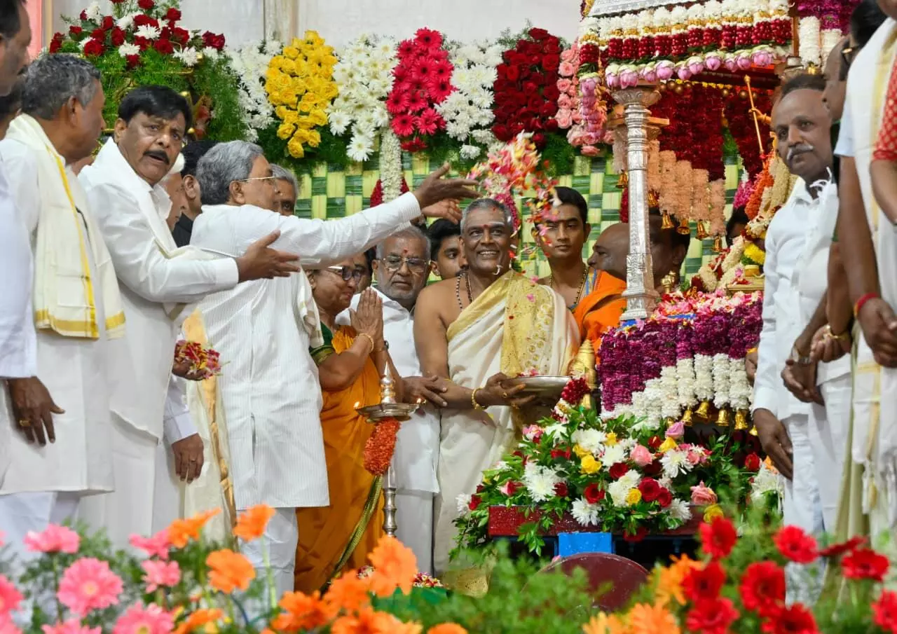 ನಾಡಹಬ್ಬ ಮೈಸೂರು ದಸರಾಗೆ ಬಾನು ಮುಷ್ತಾಕ್ ರಿಂದ ವಿದ್ಯುಕ್ತ ಚಾಲನೆ; ಚಿತ್ರಗಳಲ್ಲಿ ನೋಡಿ