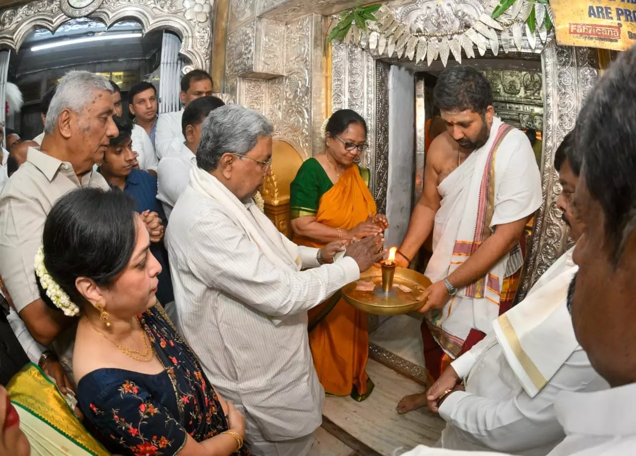 ನಾಡಹಬ್ಬ ಮೈಸೂರು ದಸರಾಗೆ ಬಾನು ಮುಷ್ತಾಕ್ ರಿಂದ ವಿದ್ಯುಕ್ತ ಚಾಲನೆ; ಚಿತ್ರಗಳಲ್ಲಿ ನೋಡಿ