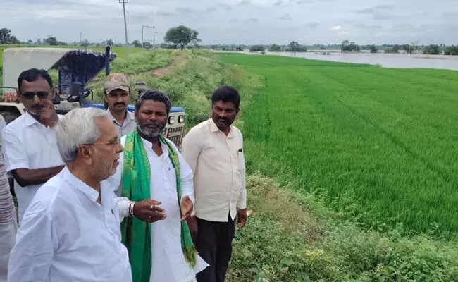 ಯಾದಗಿರಿ | ಭೀಮಾನದಿ ತೀರದ ಬೆಳೆ ಹಾನಿ ಪ್ರದೇಶಕ್ಕೆ ಶಾಸಕ ಚೆನ್ನಾರೆಡ್ಡಿ ಪಾಟೀಲ್‌ ತುನ್ನೂರು ಭೇಟಿ