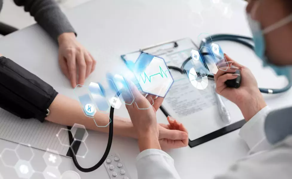 ಅ.1ರಿಂದ ಸರಕಾರಿ ನೌಕರರಿಗೆ ನಗದು ರಹಿತ ವೈದ್ಯಕೀಯ ಚಿಕಿತ್ಸೆ ಯೋಜನೆ ಜಾರಿ ಅ.1ರಿಂದ ಸರಕಾರಿ ನೌಕರರಿಗೆ ನಗದು ರಹಿತ ವೈದ್ಯಕೀಯ ಚಿಕಿತ್ಸೆ ಯೋಜನೆ ಜಾರಿ