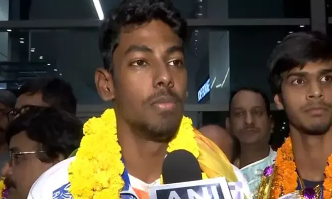 ಸ್ಪೀಡ್ ಸ್ಕೇಟಿಂಗ್ ವಿಶ್ವ ಚಾಂಪಿಯನ್‌ಶಿಪ್ಸ್ 2025 : ಐತಿಹಾಸಿಕ ಸಾಧನೆಗೈದ ಭಾರತ ತಂಡಕ್ಕೆ ಭವ್ಯ ಸ್ವಾಗತ