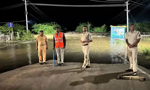 ಕಲಬುರಗಿ | ಮಳೆಯಿಂದ ಕಣಸೂರು ಸೇತುವೆ ಜಲಾವೃತ : ವಾಹನ ಸಂಚಾರ ಸ್ಥಗಿತ