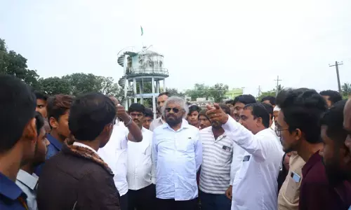 ಬೀದರ್ | ಭಾಲ್ಕಿ – ಬಾಜೋಳಗಾ ಗ್ರಾಮದ ಬೆಳೆ ಹಾನಿ ಪ್ರದೇಶ ವೀಕ್ಷಿಸಿದ ಸಚಿವ ಈಶ್ವರ್ ಖಂಡ್ರೆ