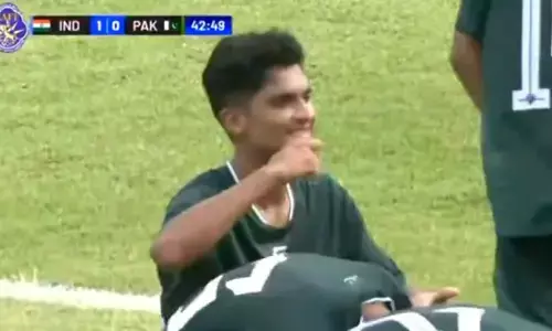 ಎಸ್‌ಎಎಫ್‌ಎಫ್ ಅಂಡರ್-17 ಚಾಂಪಿಯನ್‌ಶಿಪ್‌ : ಚರ್ಚೆಗೆ ಗ್ರಾಸವಾದ ಪಾಕ್ ಫುಟ್ಬಾಲ್ ಆಟಗಾರನ ವರ್ತನೆ