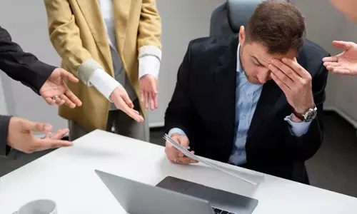 ಮುಂಬೈ | ಕೇಂದ್ರ ಸರಕಾರದಿಂದ ಕೋಟ್ಯಂತರ ರೂ.ಬಹುಮಾನ ಕೊಡಿಸುವ ಅಮಿಷವೊಡ್ಡಿ ಬ್ಯಾಂಕ್ ಉದ್ಯೋಗಿಗೆ 4 ಕೋಟಿ ರೂ. ವಂಚನೆ