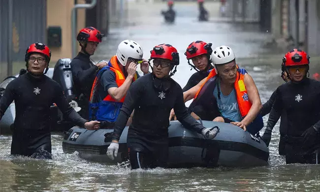 ದಕ್ಷಿಣ ಚೀನಾಕ್ಕೆ ಅಪ್ಪಳಿಸಿದ ಚಂಡಮಾರುತ : 20 ಲಕ್ಷ ಜನರ ಸ್ಥಳಾಂತರ