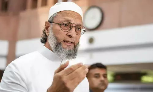 ಮಸೀದಿಗಳು, ಈದ್ಗಾಗಳನ್ನು ಕಿತ್ತುಕೊಳ್ಳಲು ವಕ್ಫ್ ಕಾಯ್ದೆಯನ್ನು ತರಲಾಗಿದೆ : ಅಸದುದ್ದೀನ್ ಉವೈಸಿ ಆರೋಪ