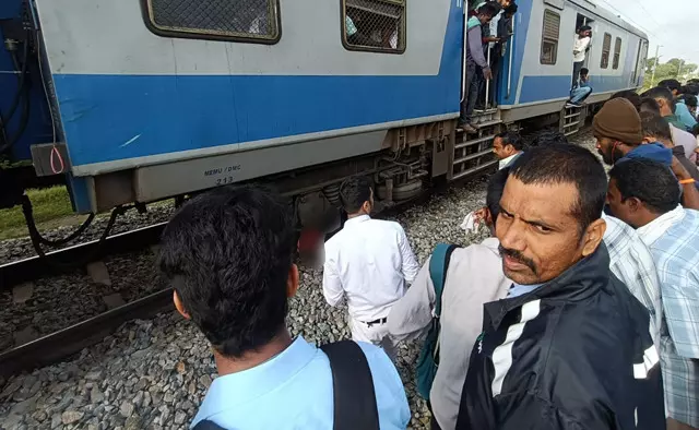 ಕೋಲಾರ | ಪ್ರೀತಿಗೆ ಮನೆಯವರ ವಿರೋಧ : ಪ್ರೇಮಿಗಳಿಬ್ಬರು ಆತ್ಮಹತ್ಯೆ