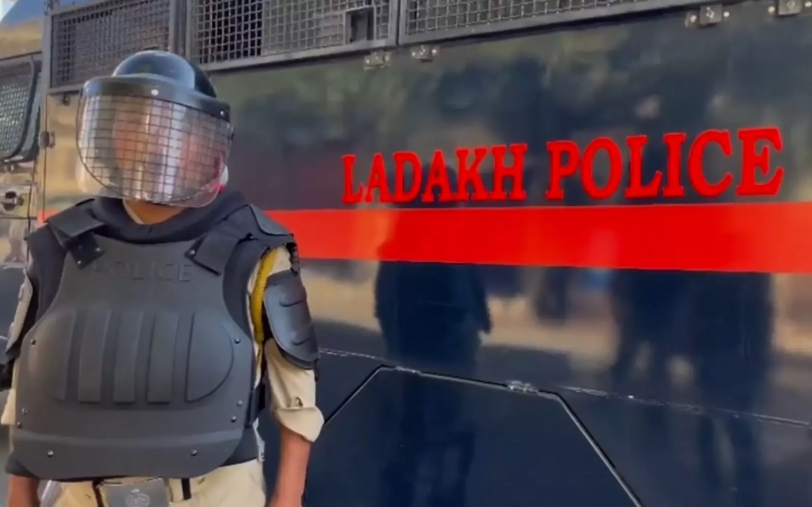 PHOTOS | ಲಡಾಖ್‌ಗೆ ರಾಜ್ಯ ಸ್ಥಾನಮಾನಕ್ಕೆ ಆಗ್ರಹಿಸಿ ಹೋರಾಟ; ಹಿಂಸಾಚಾರದಲ್ಲಿ ನಾಲ್ವರು ಸಾವು