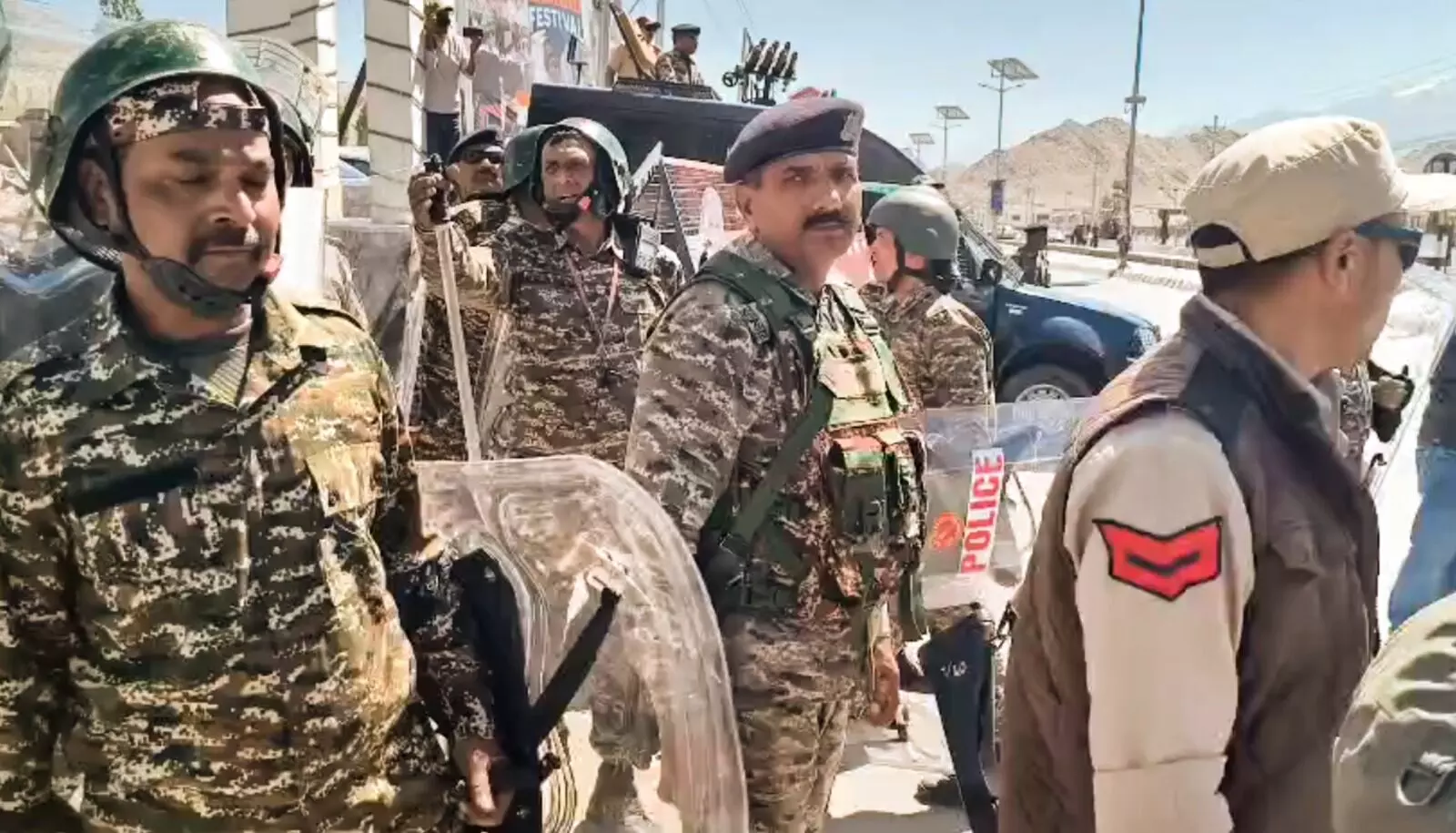 PHOTOS | ಲಡಾಖ್‌ಗೆ ರಾಜ್ಯ ಸ್ಥಾನಮಾನಕ್ಕೆ ಆಗ್ರಹಿಸಿ ಹೋರಾಟ; ಹಿಂಸಾಚಾರದಲ್ಲಿ ನಾಲ್ವರು ಸಾವು