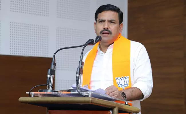 ಕಾಂಗ್ರೆಸ್ ಸರಕಾರ ಹಳೆ ಕಥೆ ಹೇಳುವುದನ್ನು ಬಿಟ್ಟು ರಾಜ್ಯದ ಅಭಿವೃದ್ಧಿ ಕಡೆ ಗಮನ ಹರಿಸಲಿ : ಬಿ.ವೈ.ವಿಜಯೇಂದ್ರ