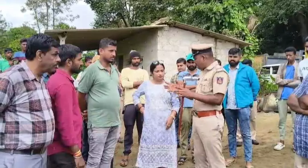 ಸೋಮವಾರಪೇಟೆ | ಕಲ್ಲುಗಣಿಗಾರಿಕೆಯಿಂದ ಆರೋಗ್ಯ ಸಮಸ್ಯೆ ಆರೋಪ; ದಯಾಮರಣ ನೀಡಲು ಹೊಸಳ್ಳಿ ಗ್ರಾಮಸ್ಥರ ಆಗ್ರಹ