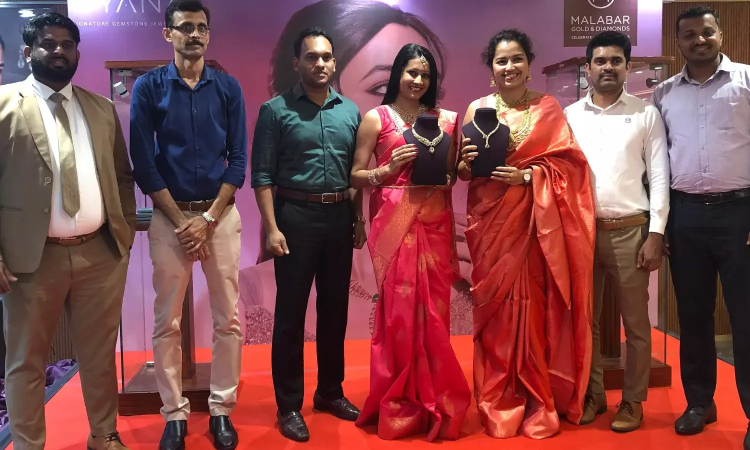 ಮಂಗಳೂರು: ಮಲಬಾರ್ ಗೋಲ್ಡ್ ಆ್ಯಂಡ್ ಡೈಮಂಡ್ಸ್‌ನಲ್ಲಿ ವ್ಯಾನಾ ಅನಾವರಣ